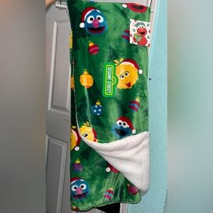 Sesame Street Green Holiday Throw Blanket